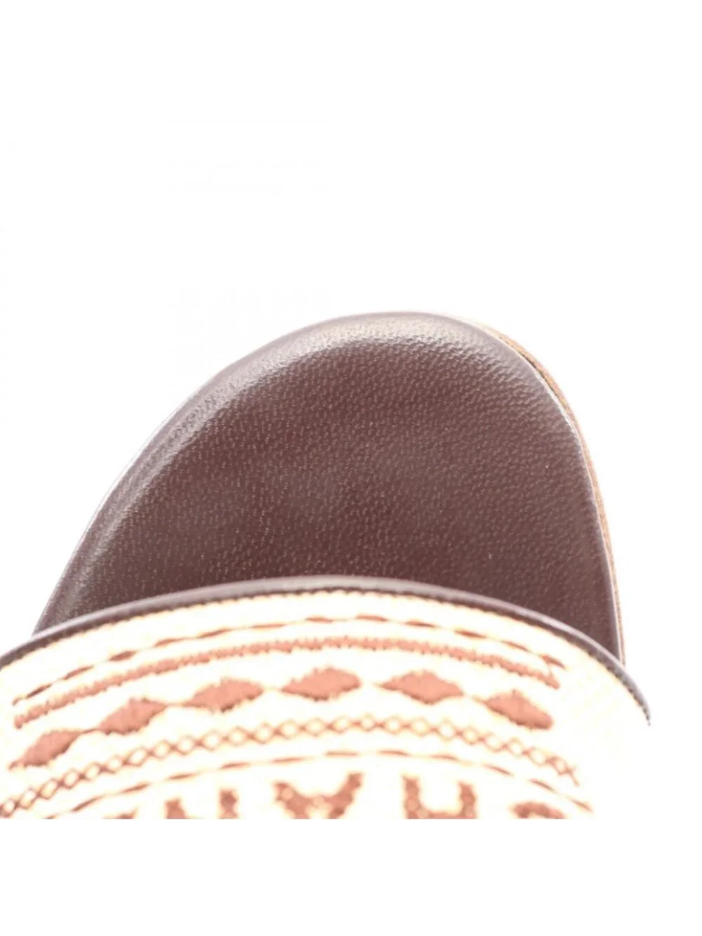 Chanel there are